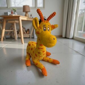 2016 Kohls Cares Mulberry Street Giraffe Stuffed Animal Plush Pal